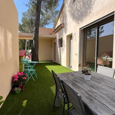 Avec Jardin Proche De La Apartment Saint-Raphael (Var)
