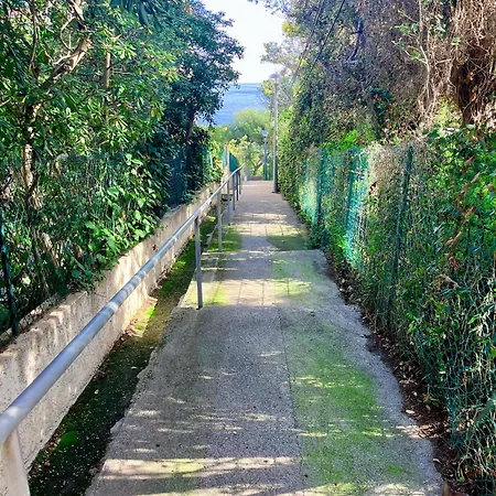 Daire Avec Jardin Proche De La