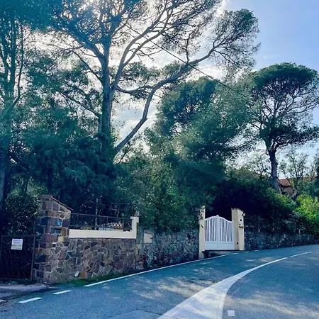 Avec Jardin Proche De La Saint-Raphaël