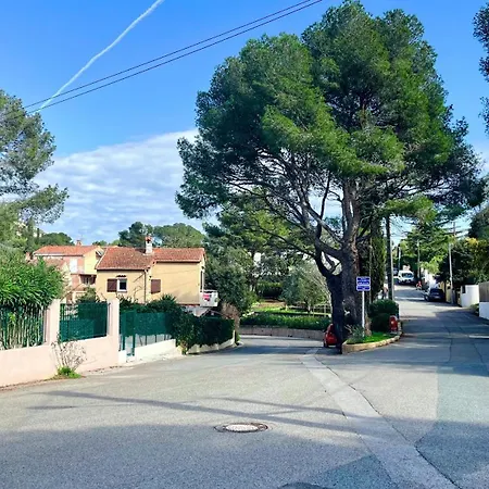 Apartment Avec Jardin Proche De La