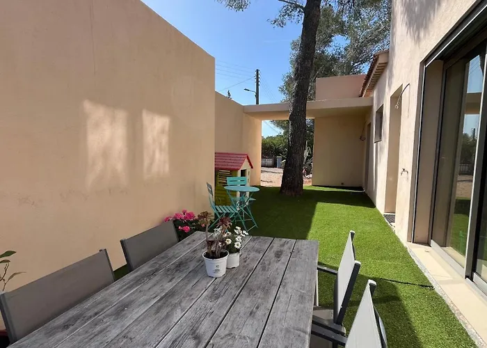 Avec Jardin Proche De La *