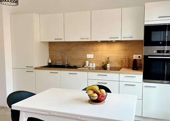 Avec Jardin Proche De La * Saint-Raphaël