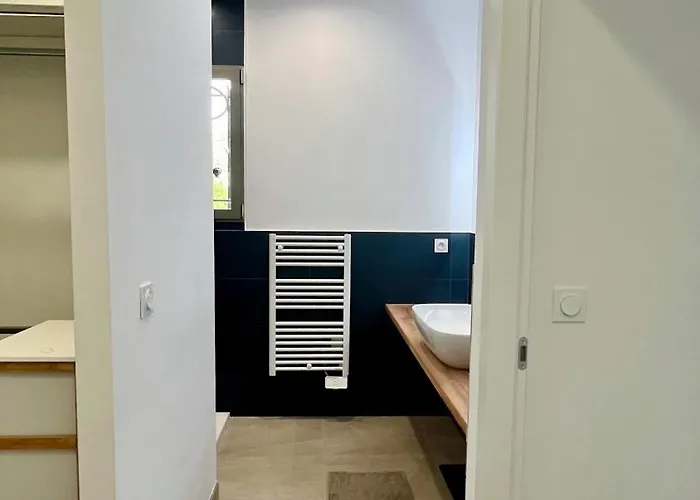 Avec Jardin Proche De La Lejlighed Saint-Raphaël